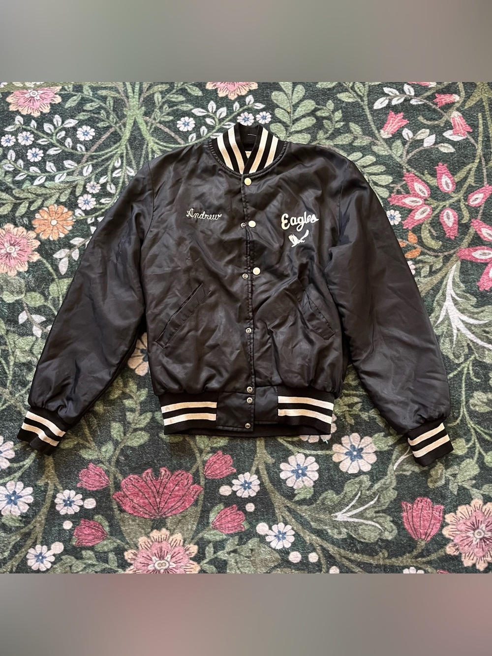 🍎 Vintage Embroidered Varsity Jacket 🍎